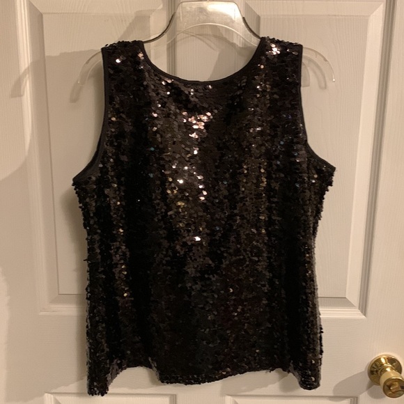 INOIS Sequined Scoop-Neck Tank Top - Picture 2 of 13
